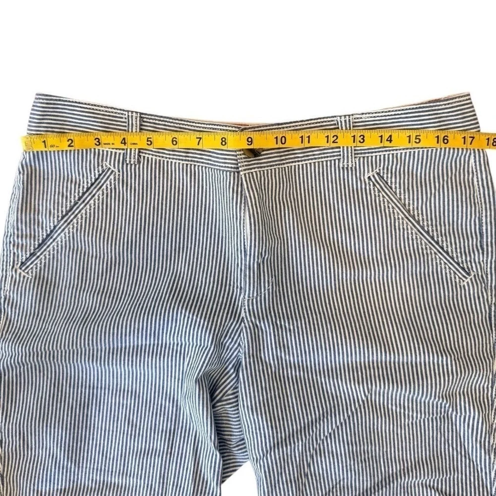 Dockers Women's Size‎ 12 Blue White Striped Chino Shorts Stretch Cotton Mid Rise